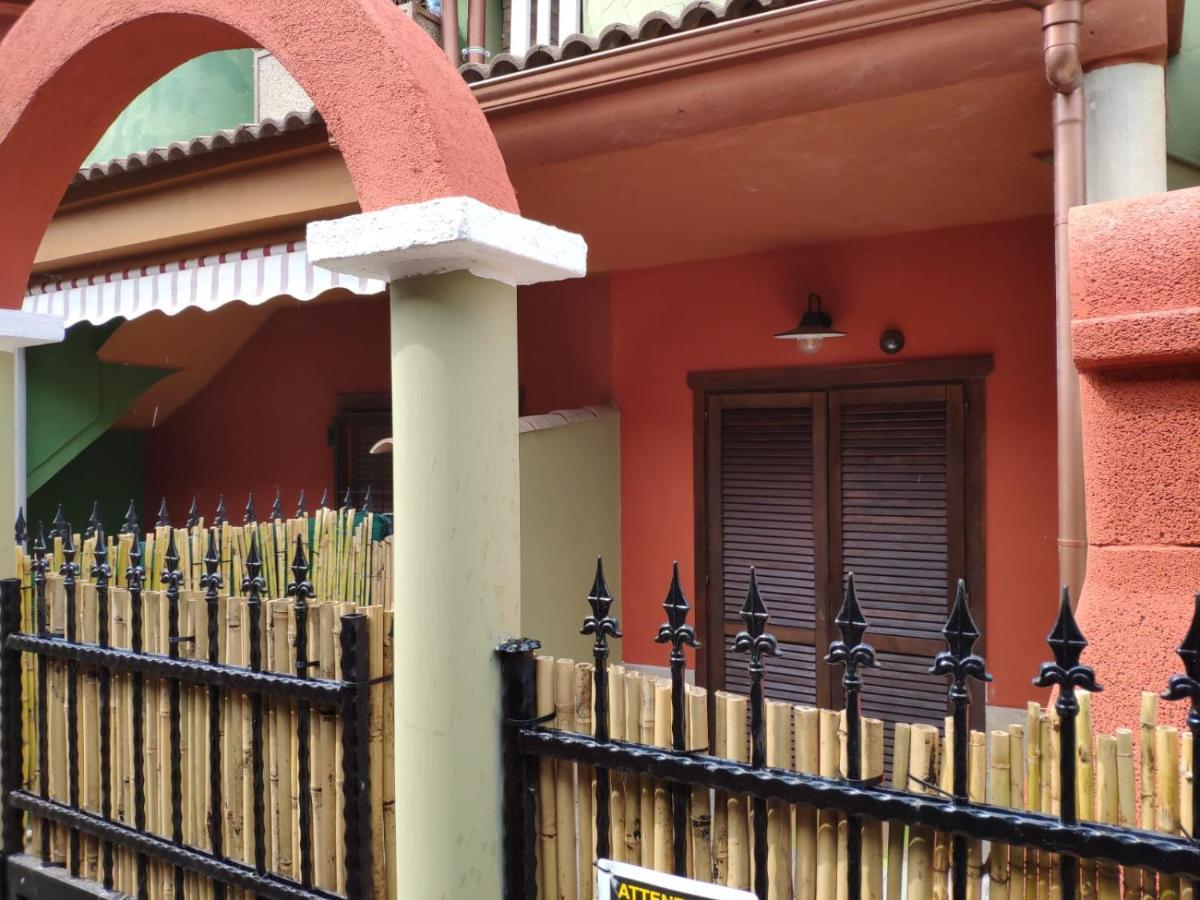 La Casa Dei Poeti Villa Villasimius Kültér fotó