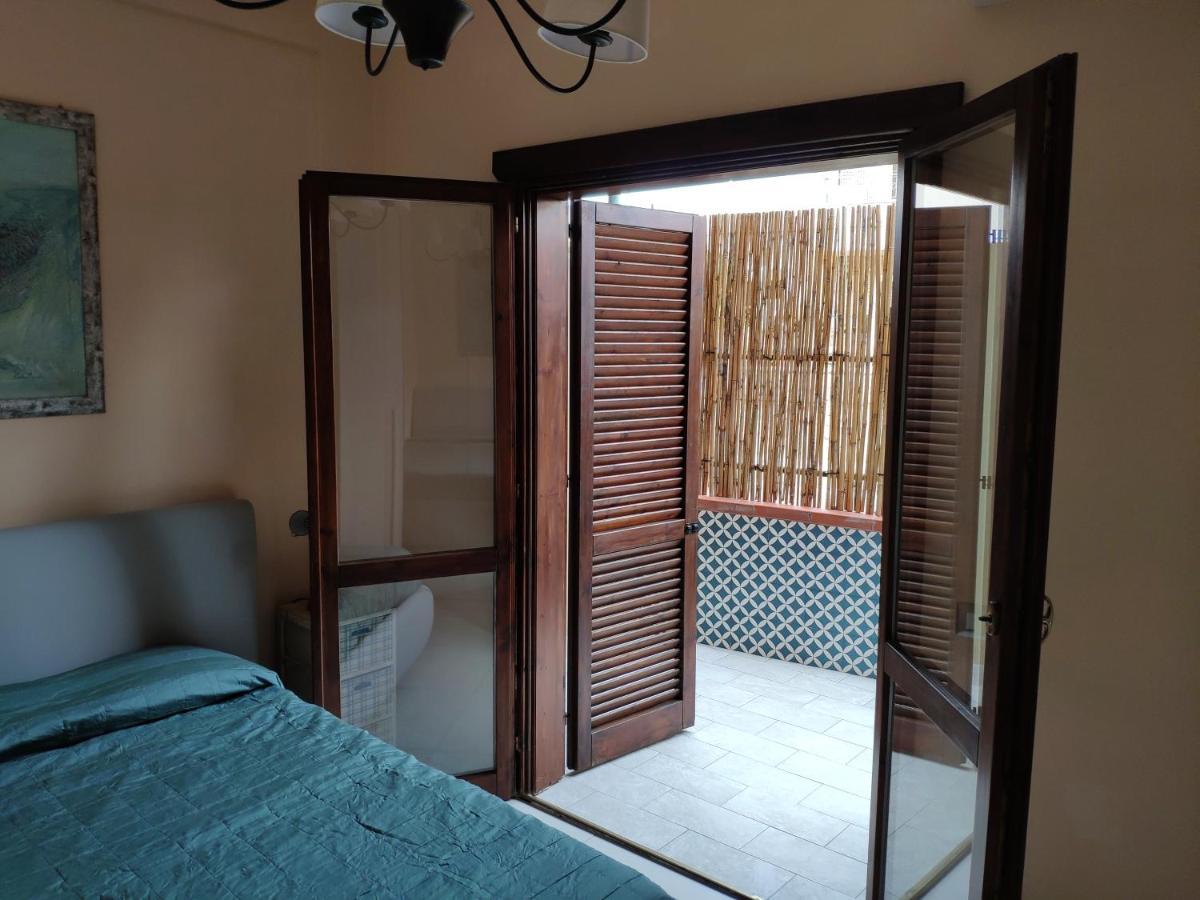 La Casa Dei Poeti Villa Villasimius Kültér fotó