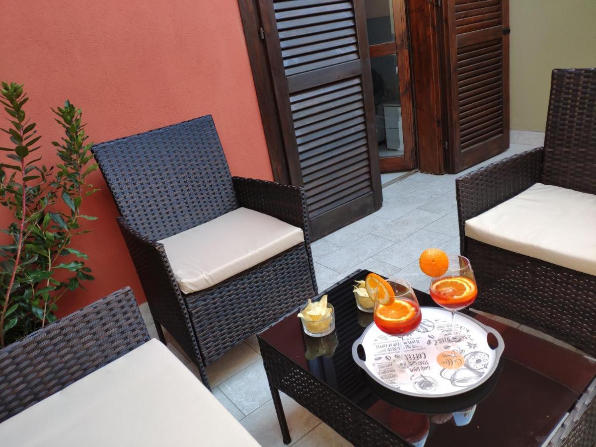La Casa Dei Poeti Villa Villasimius Kültér fotó